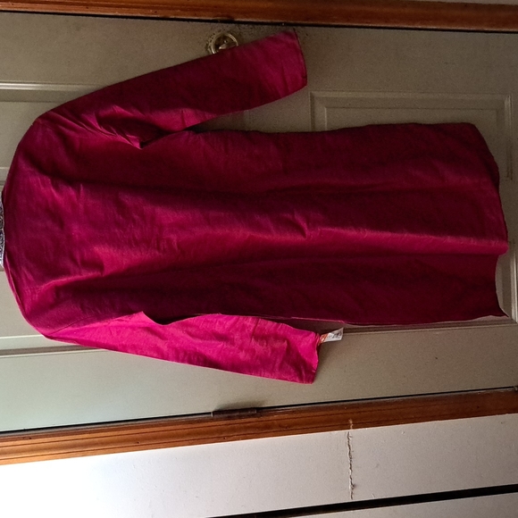 Embroidered Kurta Red Shirt - Picture 6 of 11
